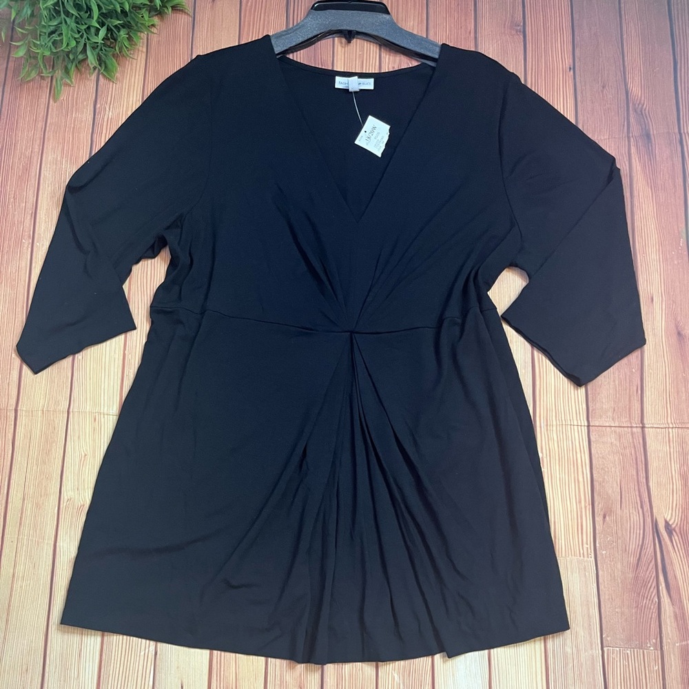 Black VNeck Half Sleeve Blouse Size 18/20W